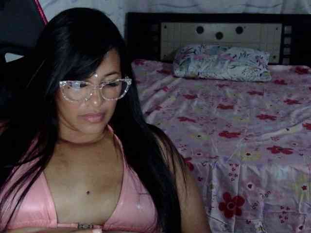Letty33 webcam