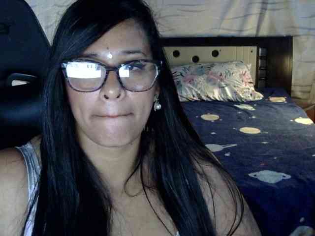 Letty33 webcam