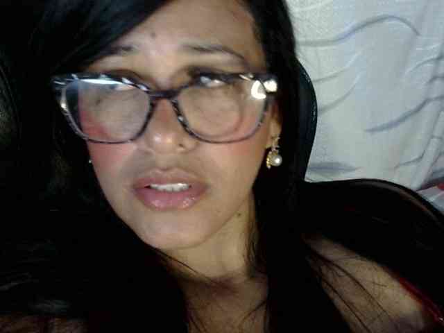 Letty33 webcam