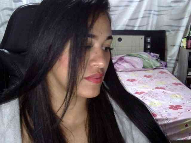 Letty33 webcam
