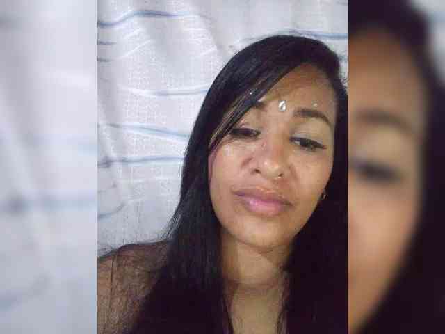 Letty33 webcam