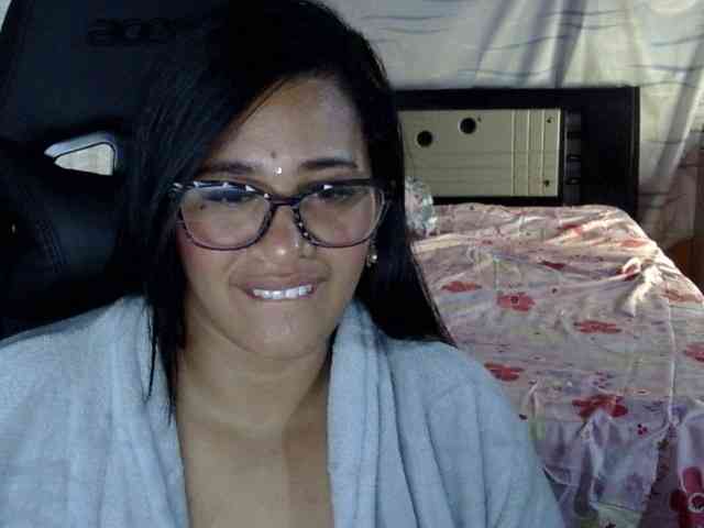 Letty33 webcam