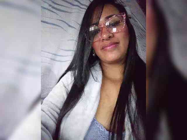 Letty33 webcam