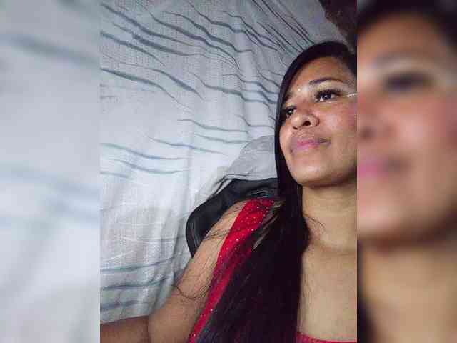 Letty33 webcam