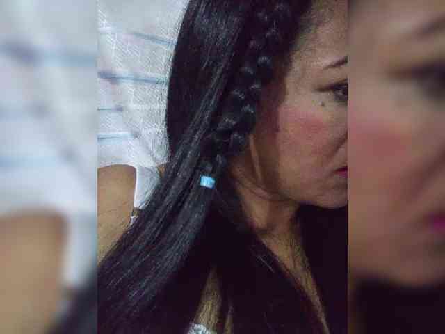 Letty33 webcam