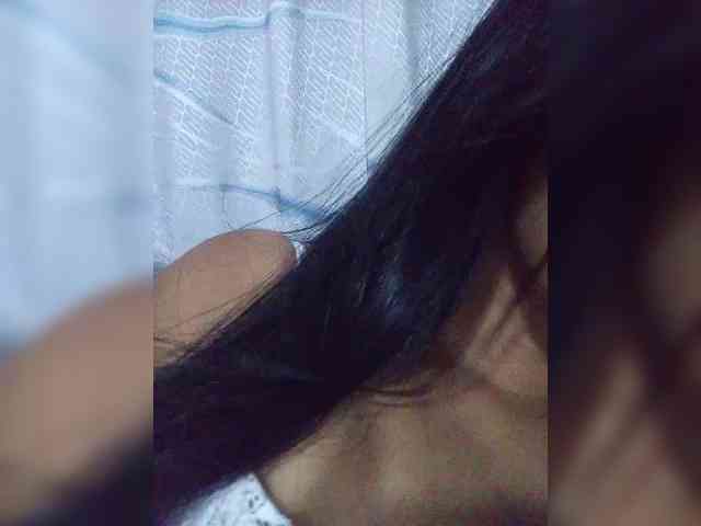 Letty33 webcam