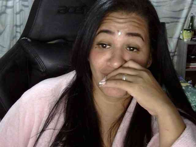 Letty33 webcam