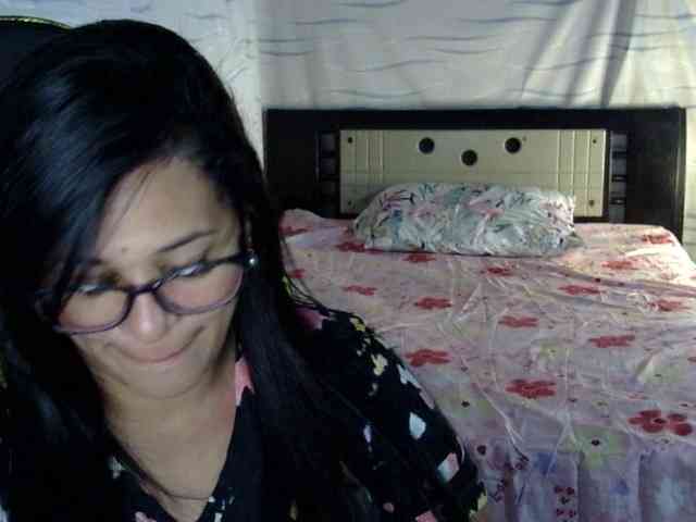 Letty33 webcam