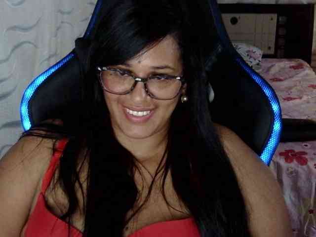 Letty33 webcam