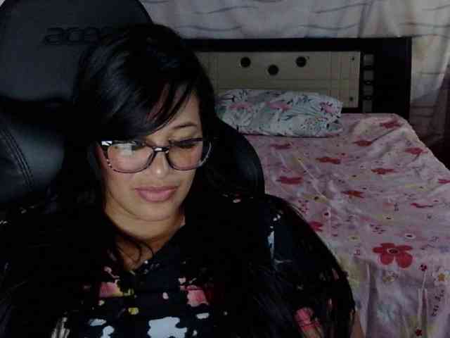 Letty33 webcam