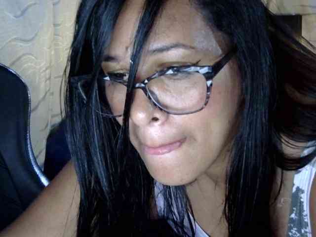 Letty33 webcam