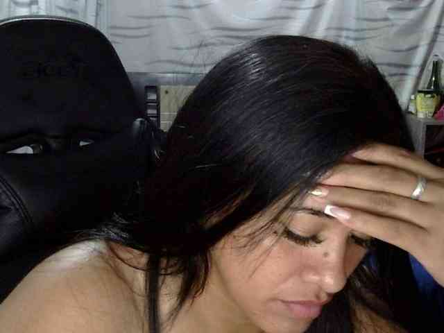 Letty33 webcam