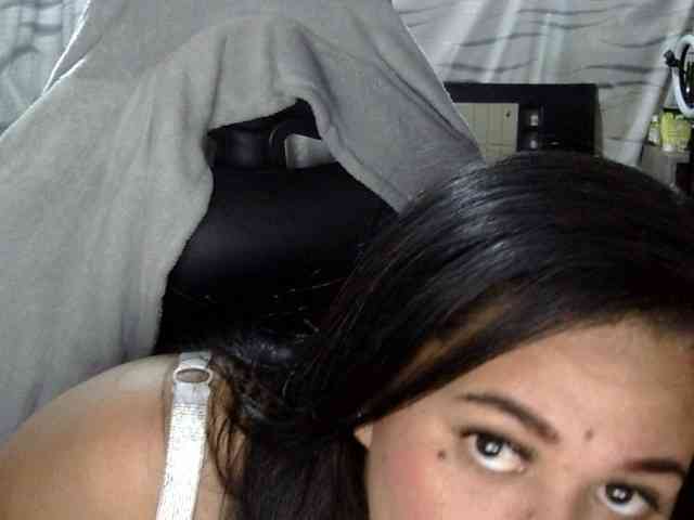 Letty33 webcam