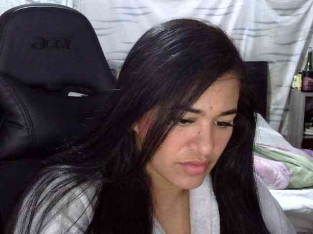 Letty33 webcam