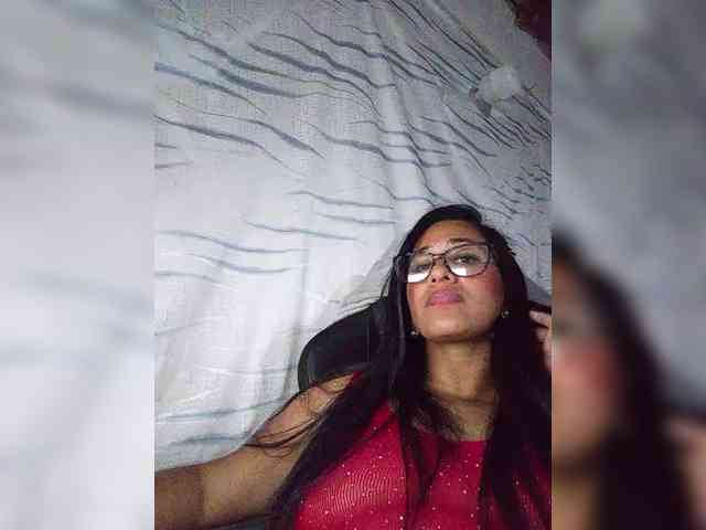 Letty33 webcam