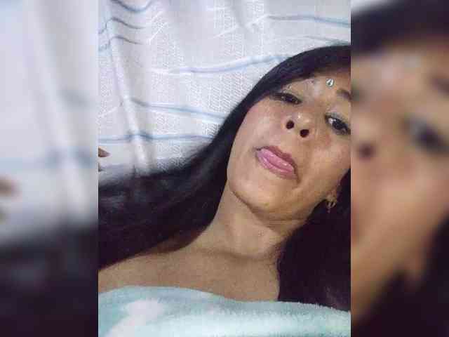 Letty33 webcam