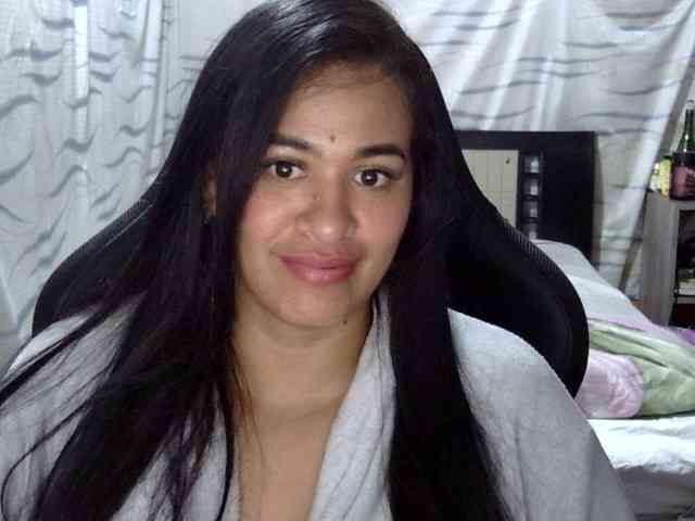 Letty33 webcam