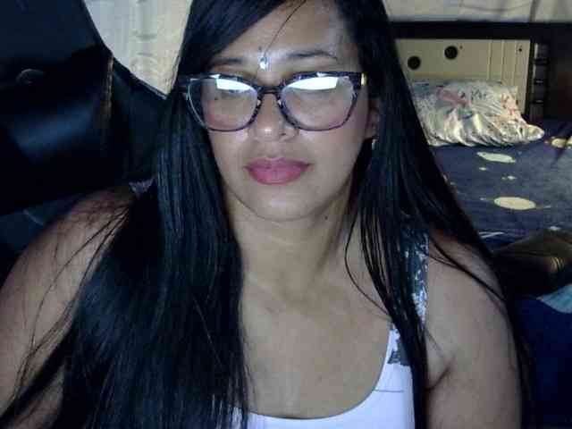 Letty33 webcam