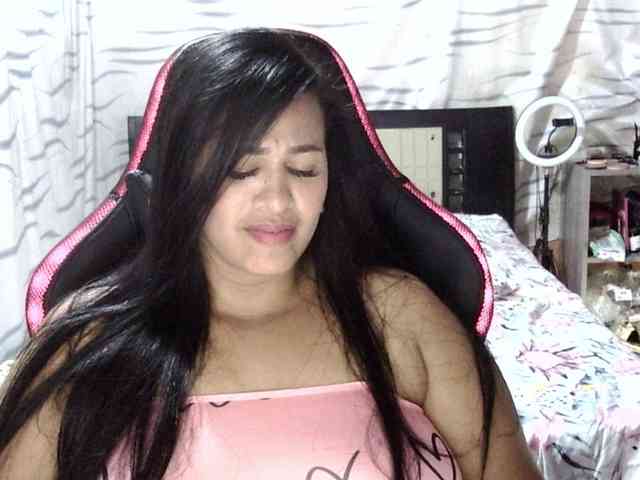Letty33 webcam