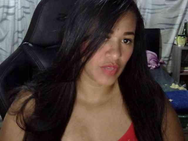 Letty33 webcam