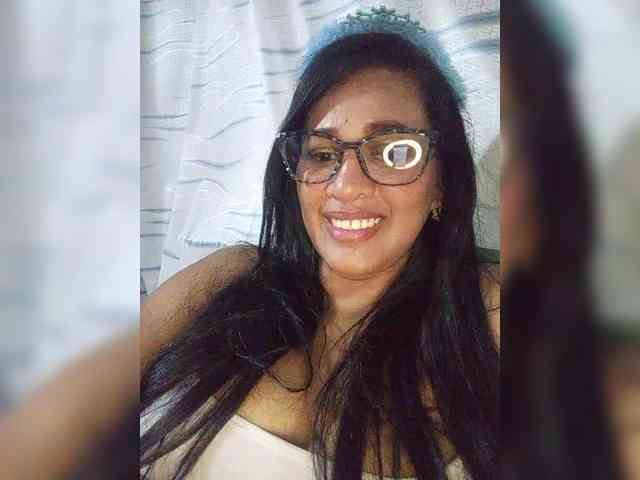 Letty33 webcam