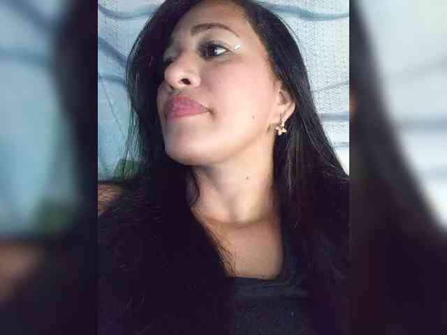 Letty33 webcam