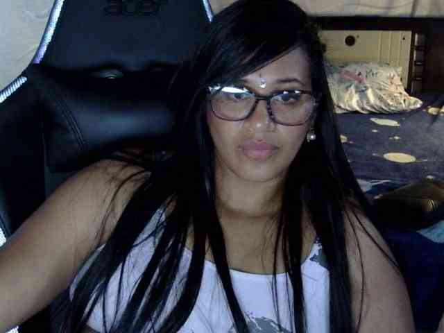 Letty33 webcam