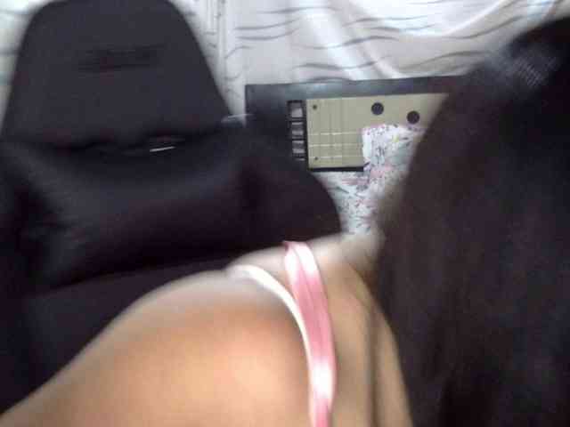 Letty33 webcam