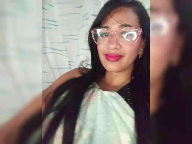 Letty33 webcam