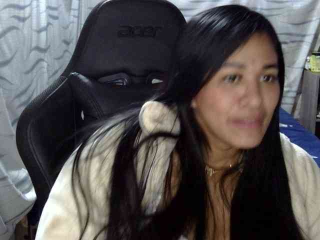 Letty33 webcam