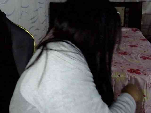 Letty33 webcam
