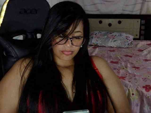 Letty33 webcam