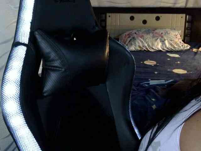 Letty33 webcam