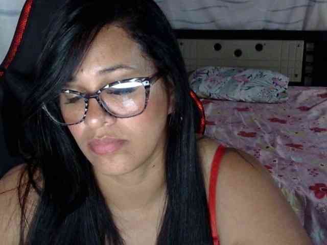 Letty33 webcam