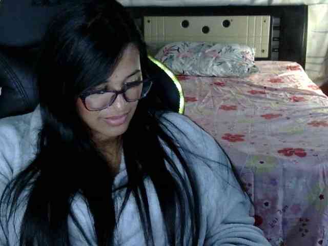 Letty33 webcam