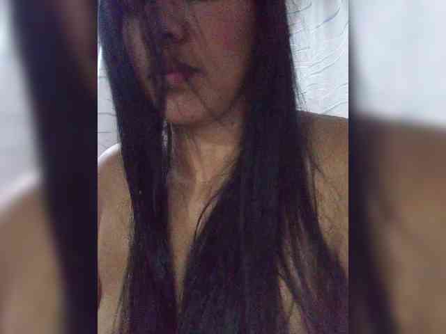 Letty33 webcam