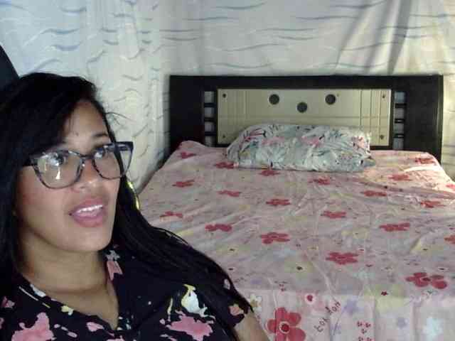Letty33 webcam
