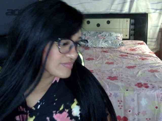 Letty33 webcam