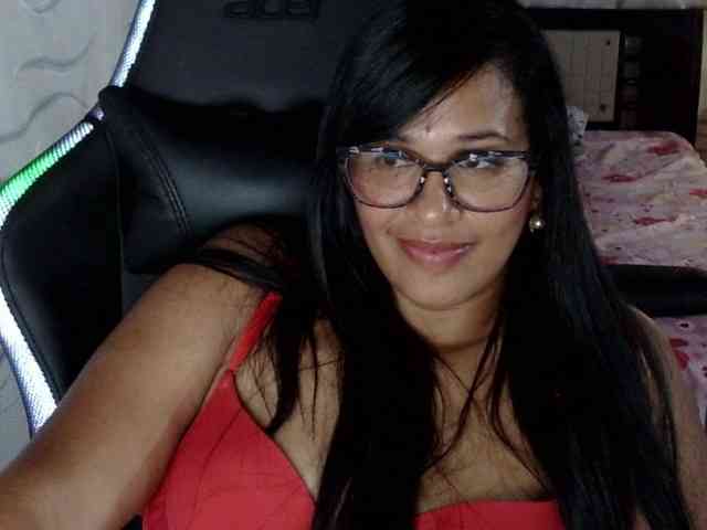 Letty33 webcam
