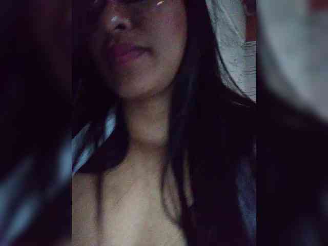 Letty33 webcam