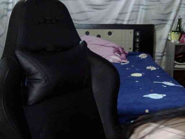 Letty33 webcam