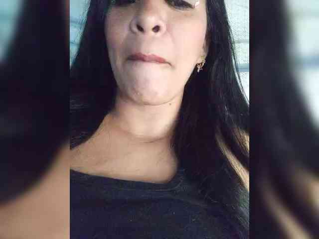 Letty33 webcam