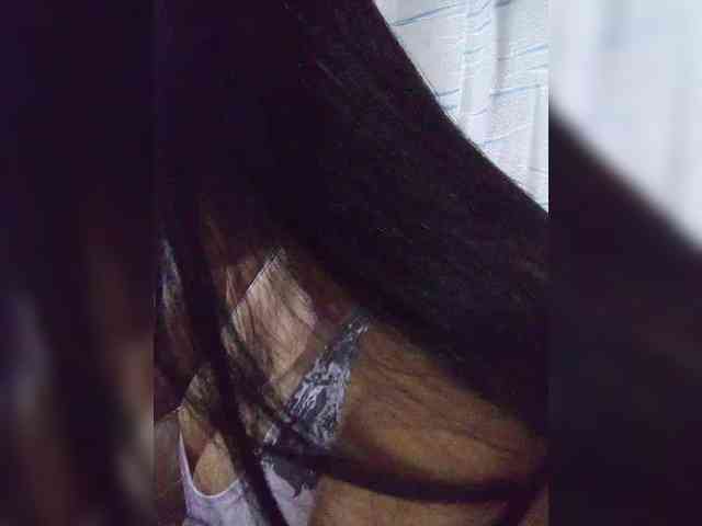 Letty33 webcam