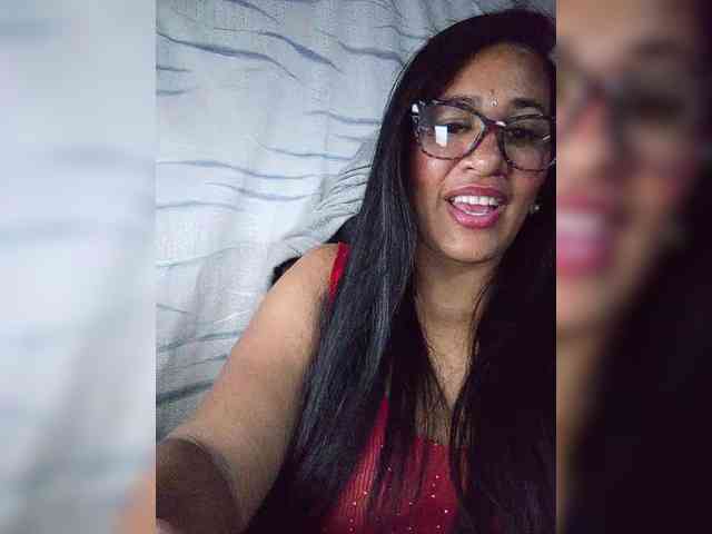 Letty33 webcam