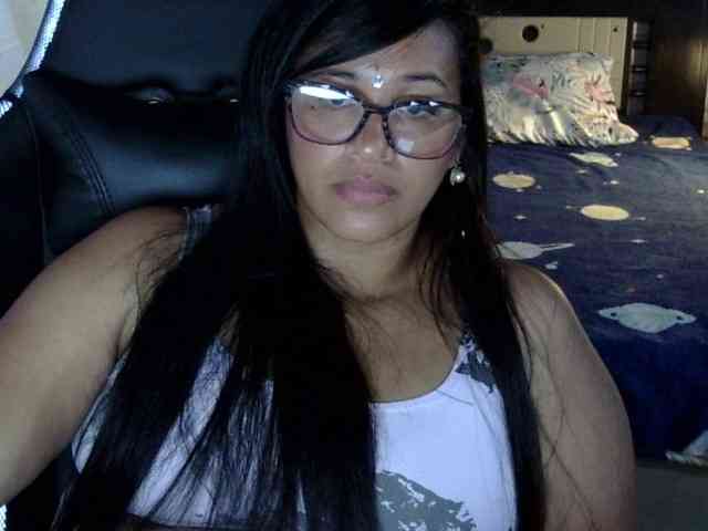 Letty33 webcam