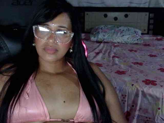 Letty33 webcam