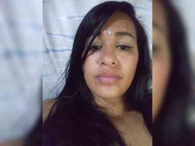 Letty33 webcam