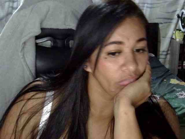 Letty33 webcam
