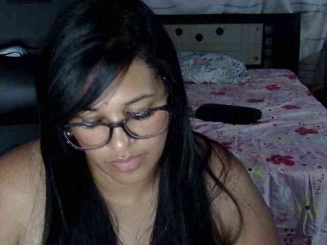 Letty33 webcam