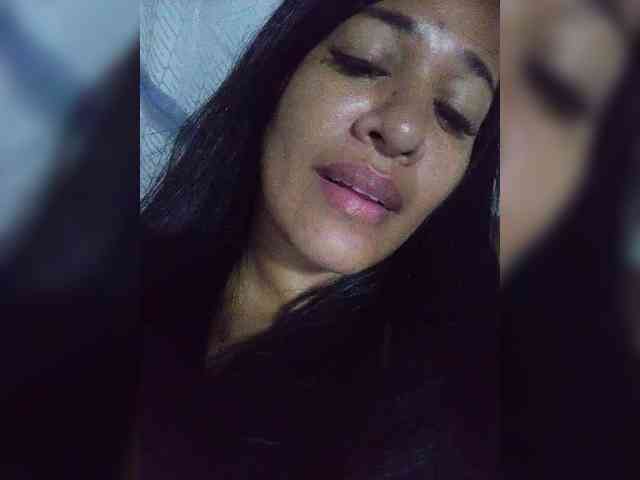 Letty33 webcam